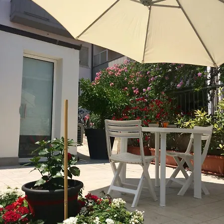 Mimi Oda ve Kahvaltı Civitanova Marche